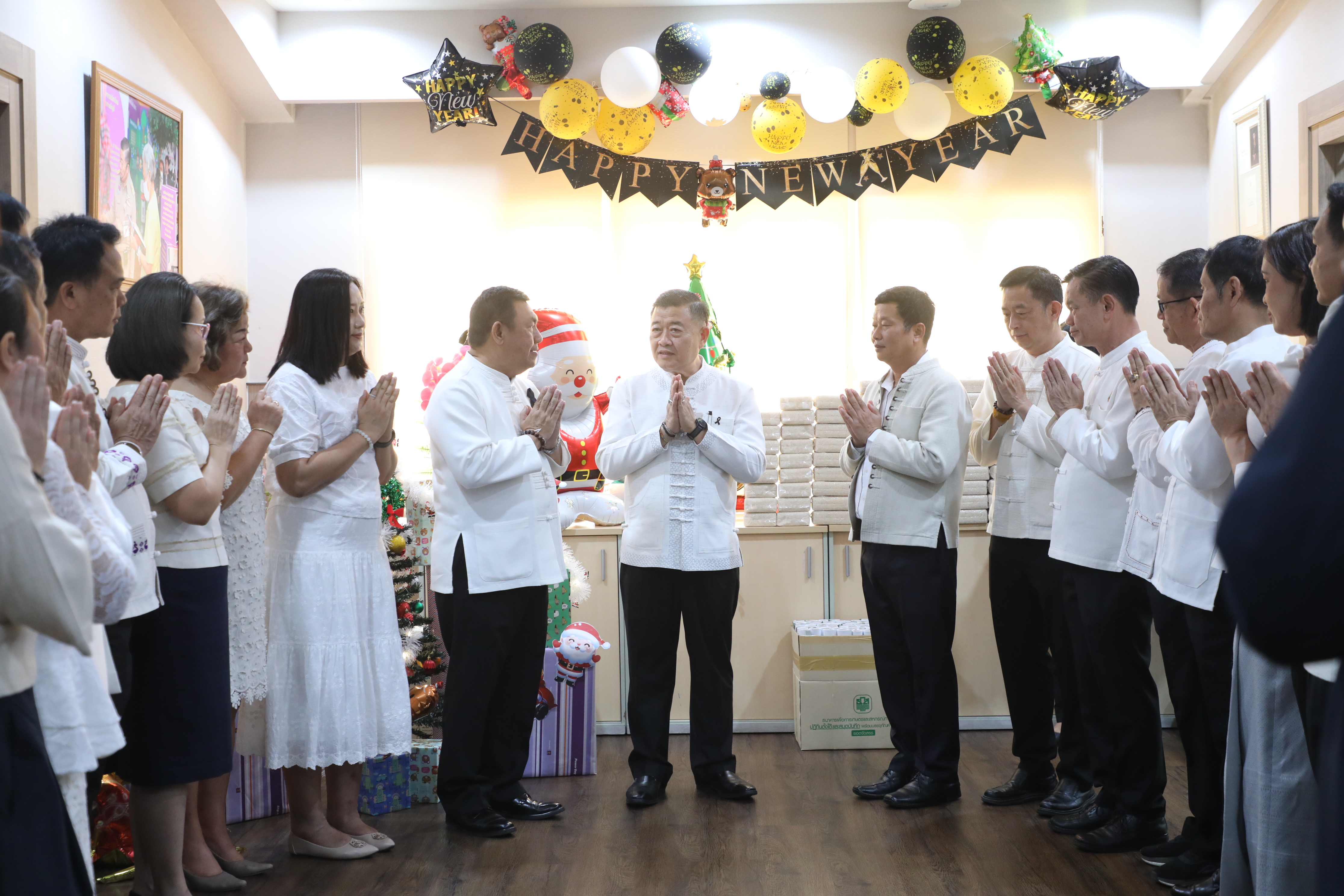 title - ส.ป.ก. ร่วมพิธีทำบุญตักบาตรของกระทรวงเกษตรและสหกรณ์ พร้อมสวัสดีปีใหม่ผู้บริหารกระทรวงเกษตรและสหกรณ์เนื่องในเทศกาลปีใหม่ พุทธศักราช 2569